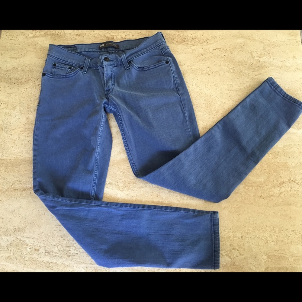 💙Levi’s 524 Super Low Skinny Jeans💙